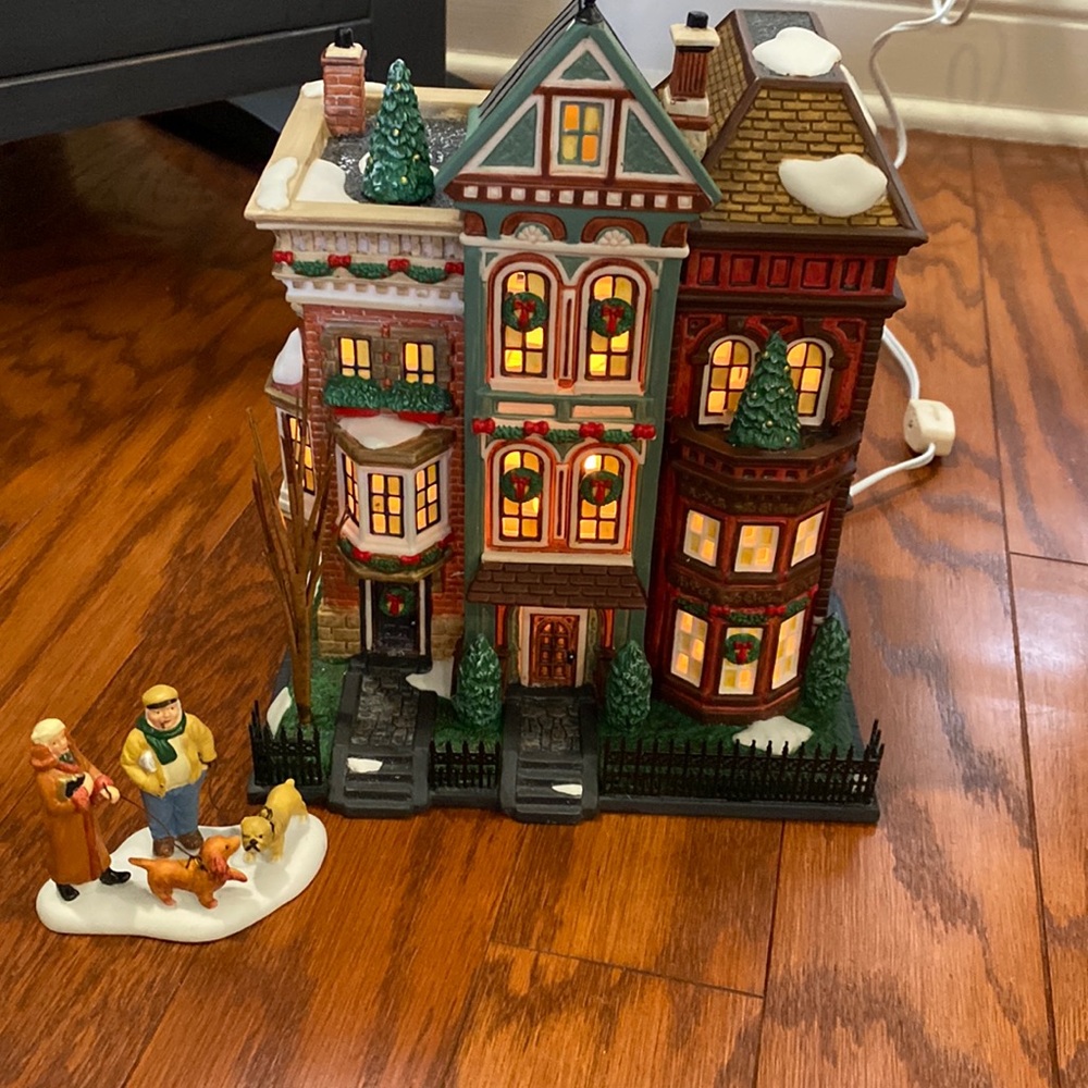 Department 56 East Village Row House. Christmas in the City series